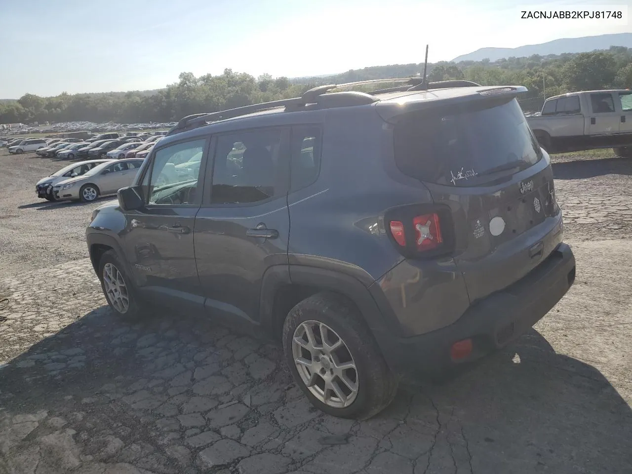 ZACNJABB2KPJ81748 2019 Jeep Renegade Latitude