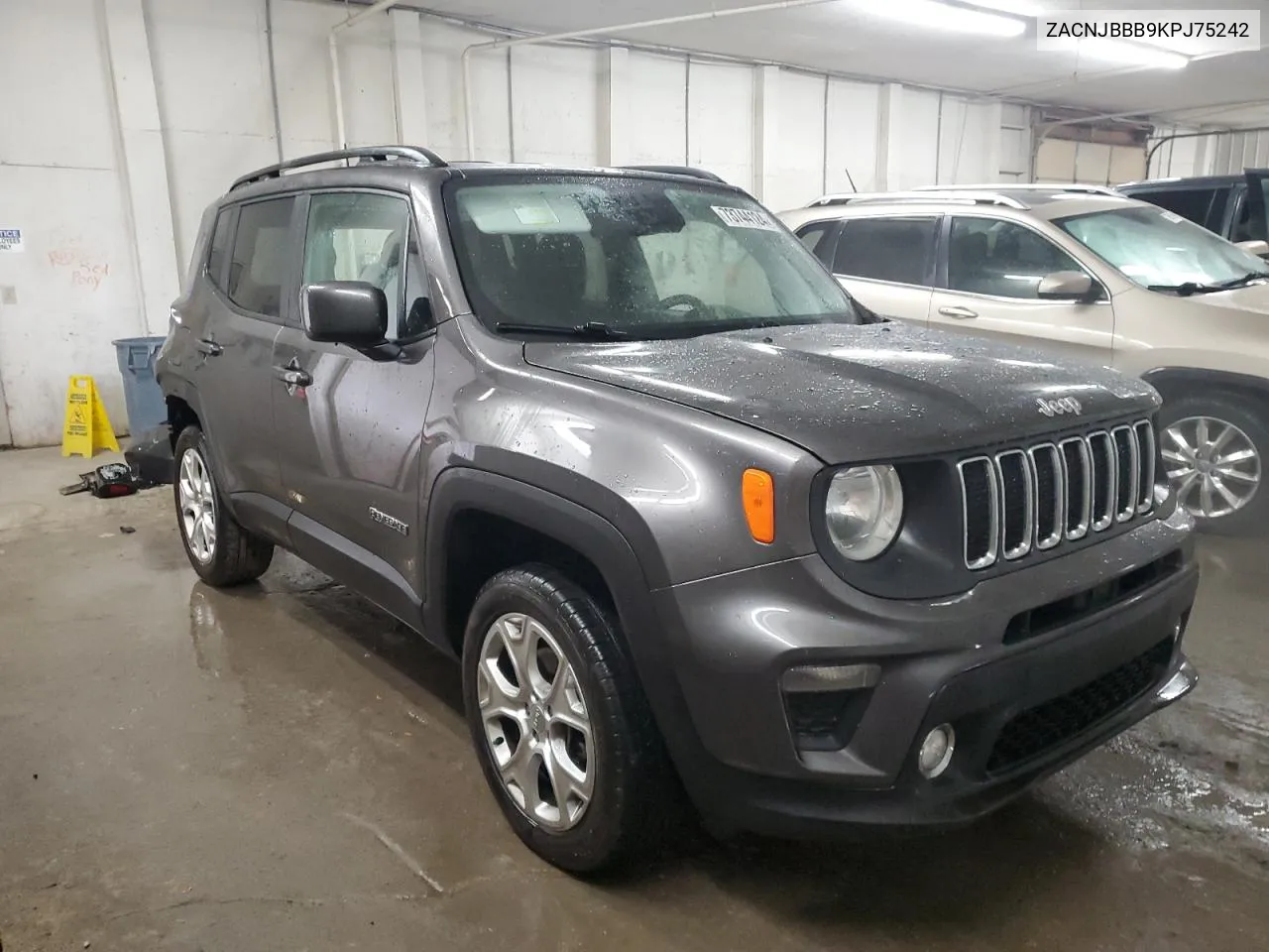 2019 Jeep Renegade Latitude VIN: ZACNJBBB9KPJ75242 Lot: 73744124