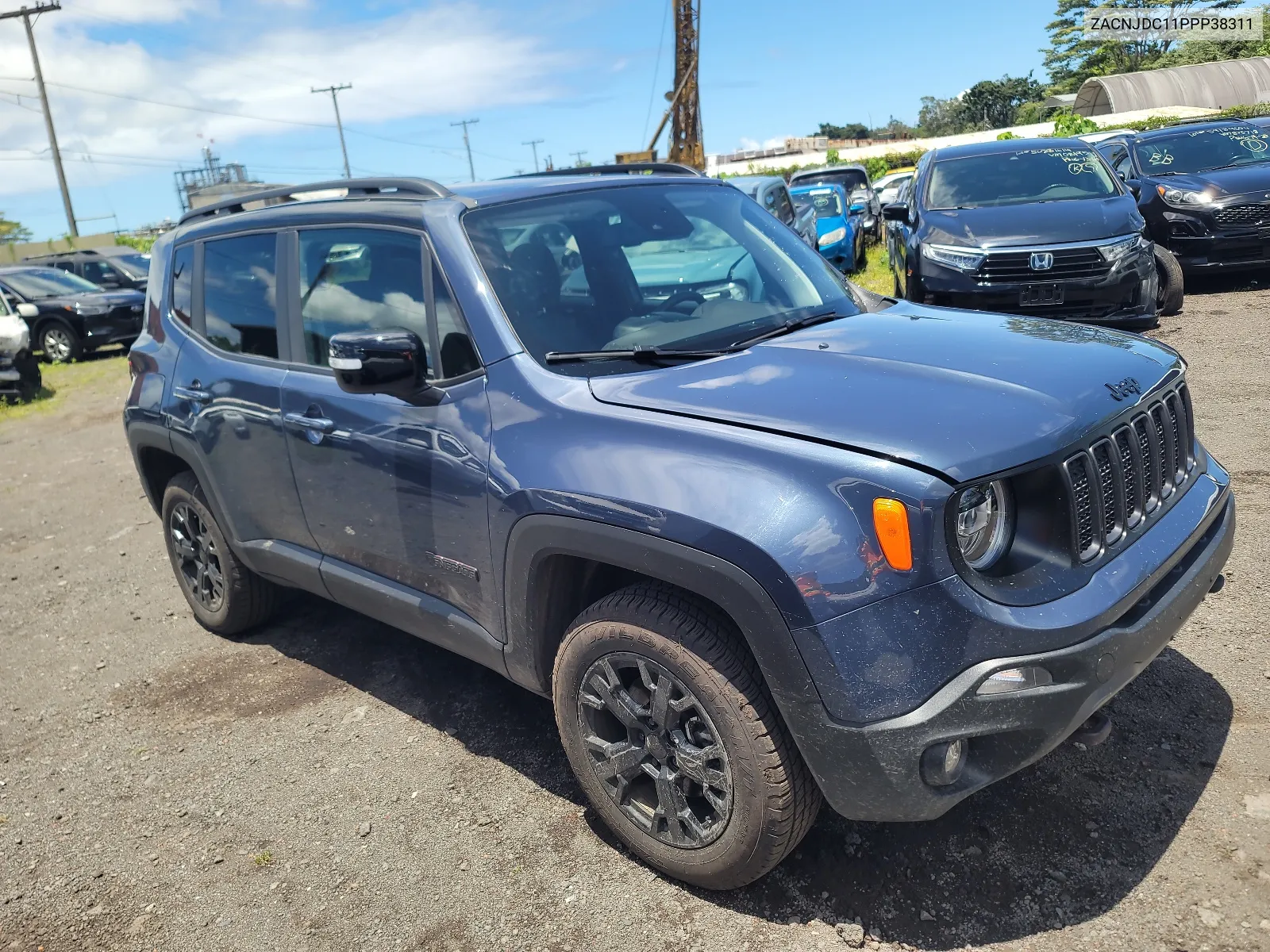 ZACNJDC11PPP38311 2023 Jeep Renegade Trailhawk