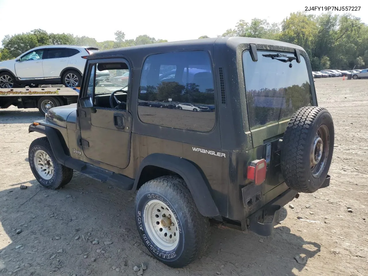 1992 Jeep Wrangler / Yj S VIN: 2J4FY19P7NJ557227 Lot: 71893724