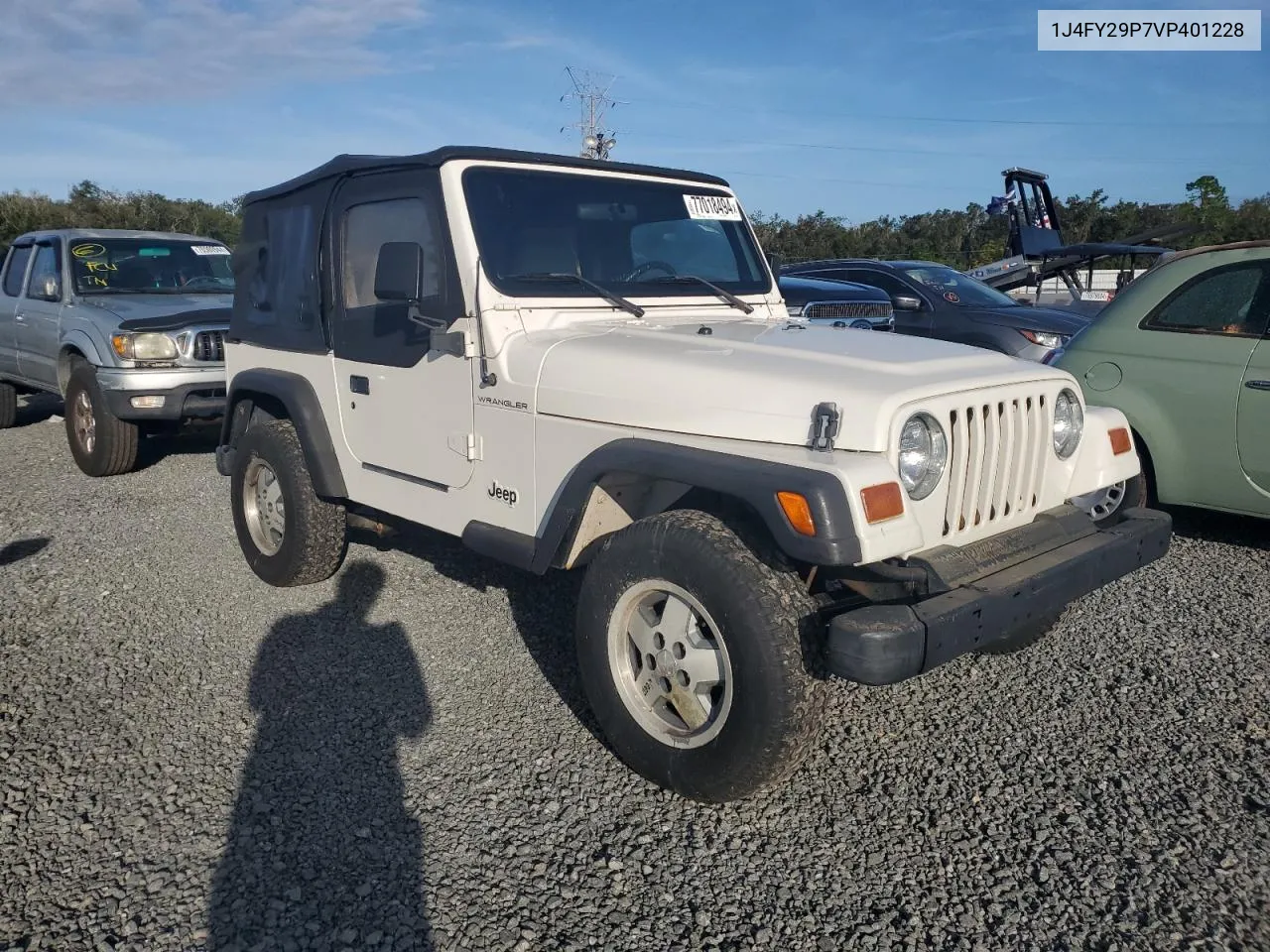 1997 Jeep Wrangler / Tj Se VIN: 1J4FY29P7VP401228 Lot: 77018494