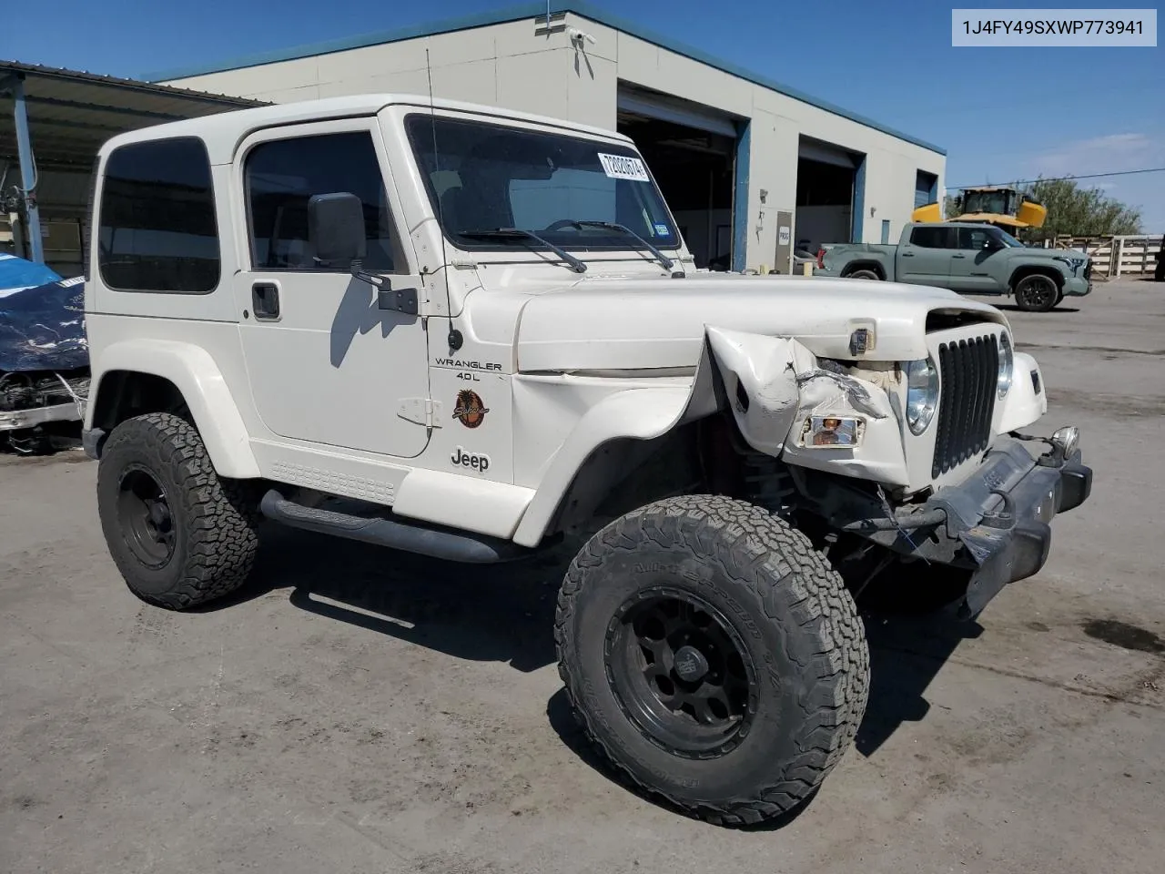 1J4FY49SXWP773941 1998 Jeep Wrangler / Tj Sahara