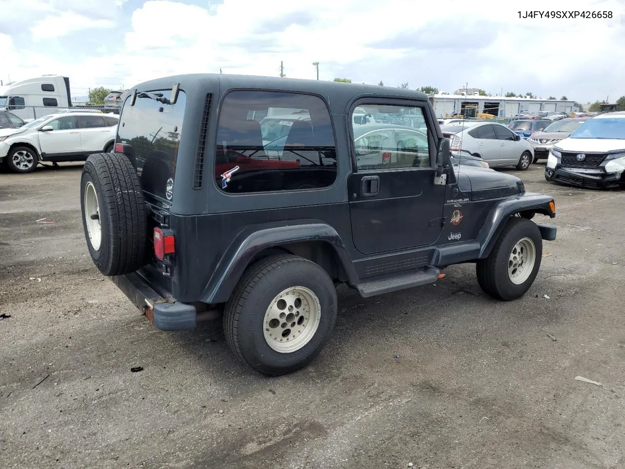 1999 Jeep Wrangler / Tj Sahara VIN: 1J4FY49SXXP426658 Lot: 71077944