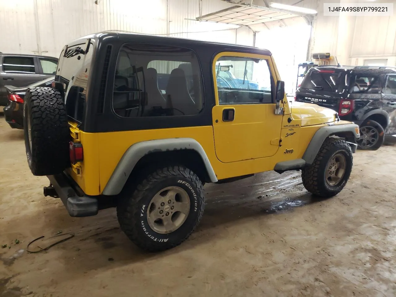 2000 Jeep Wrangler / Tj Sport VIN: 1J4FA49S8YP799221 Lot: 59920994