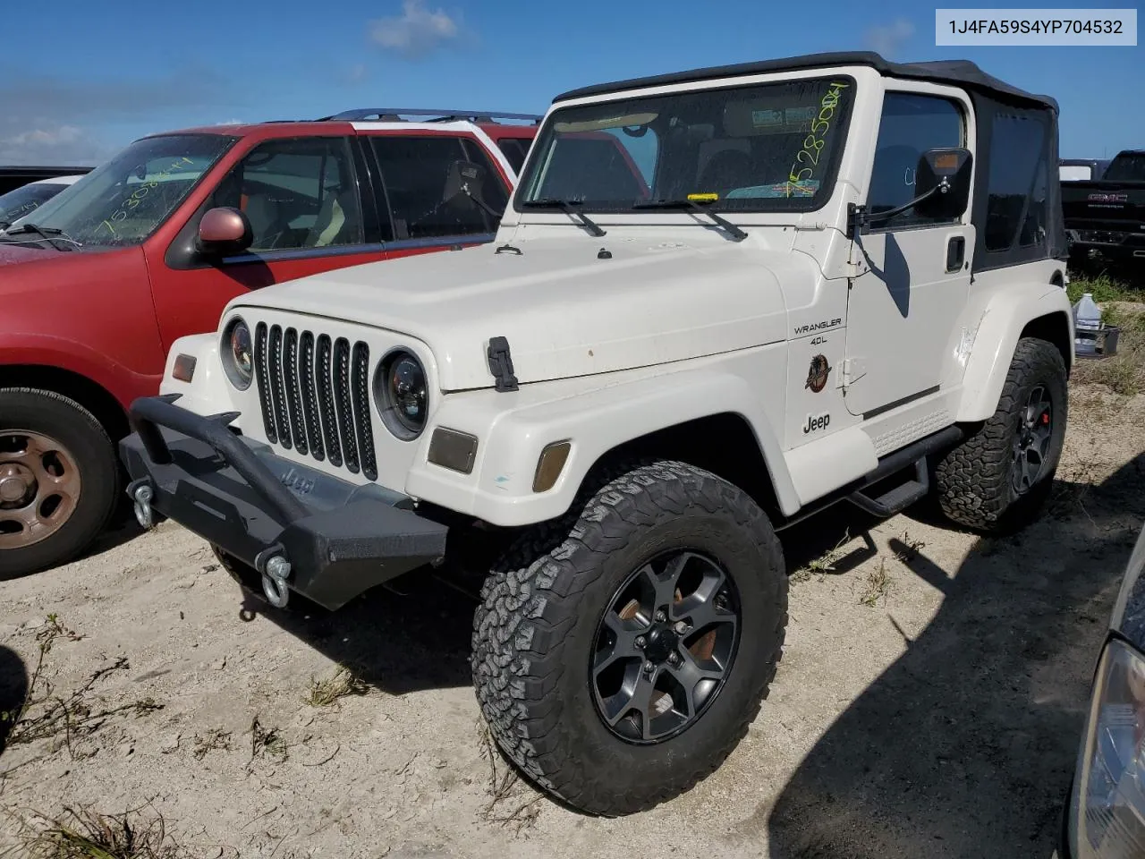 2000 Jeep Wrangler / Tj Sahara VIN: 1J4FA59S4YP704532 Lot: 75285024