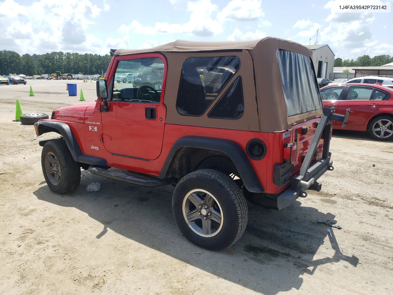 2002 Jeep Wrangler / Tj X VIN: 1J4FA39S42P723142 Lot: 66025214