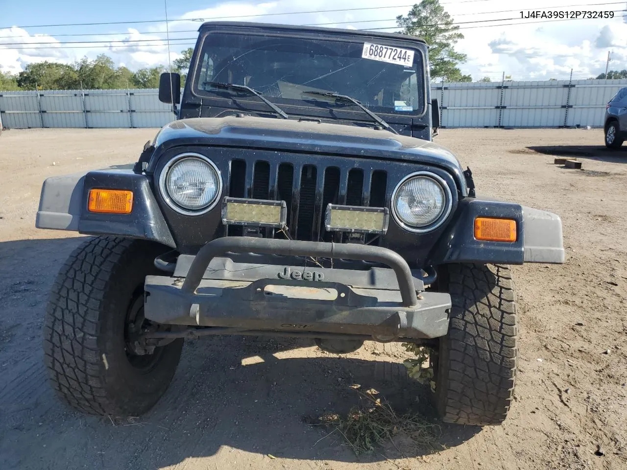 1J4FA39S12P732459 2002 Jeep Wrangler / Tj X