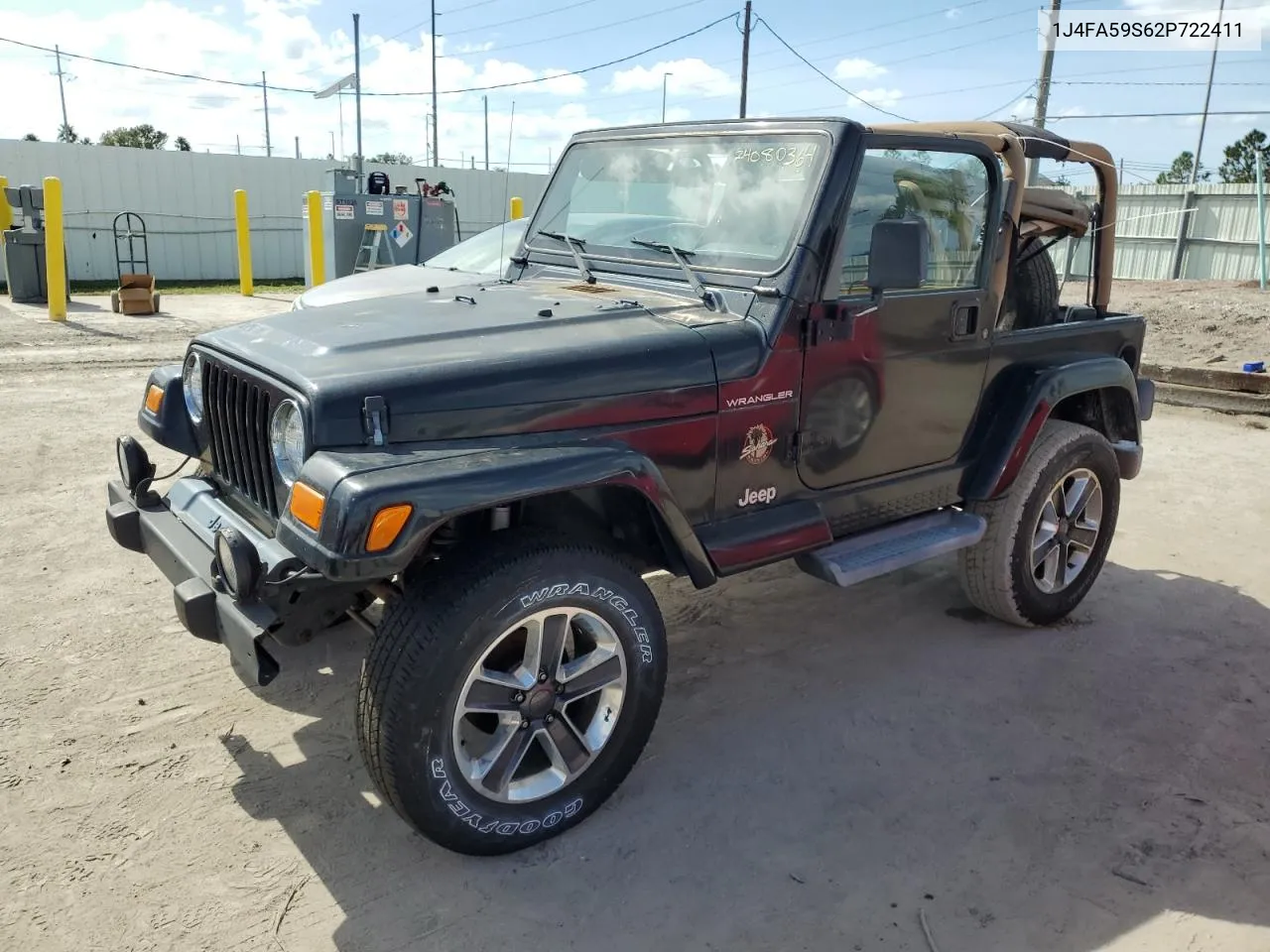 2002 Jeep Wrangler / Tj Sahara VIN: 1J4FA59S62P722411 Lot: 74080364