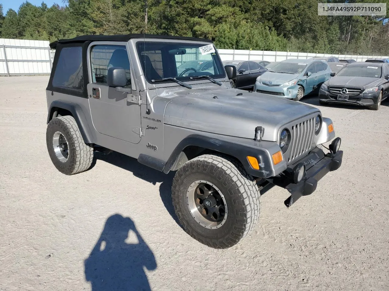 2002 Jeep Wrangler / Tj Sport VIN: 1J4FA49S92P711090 Lot: 76492044