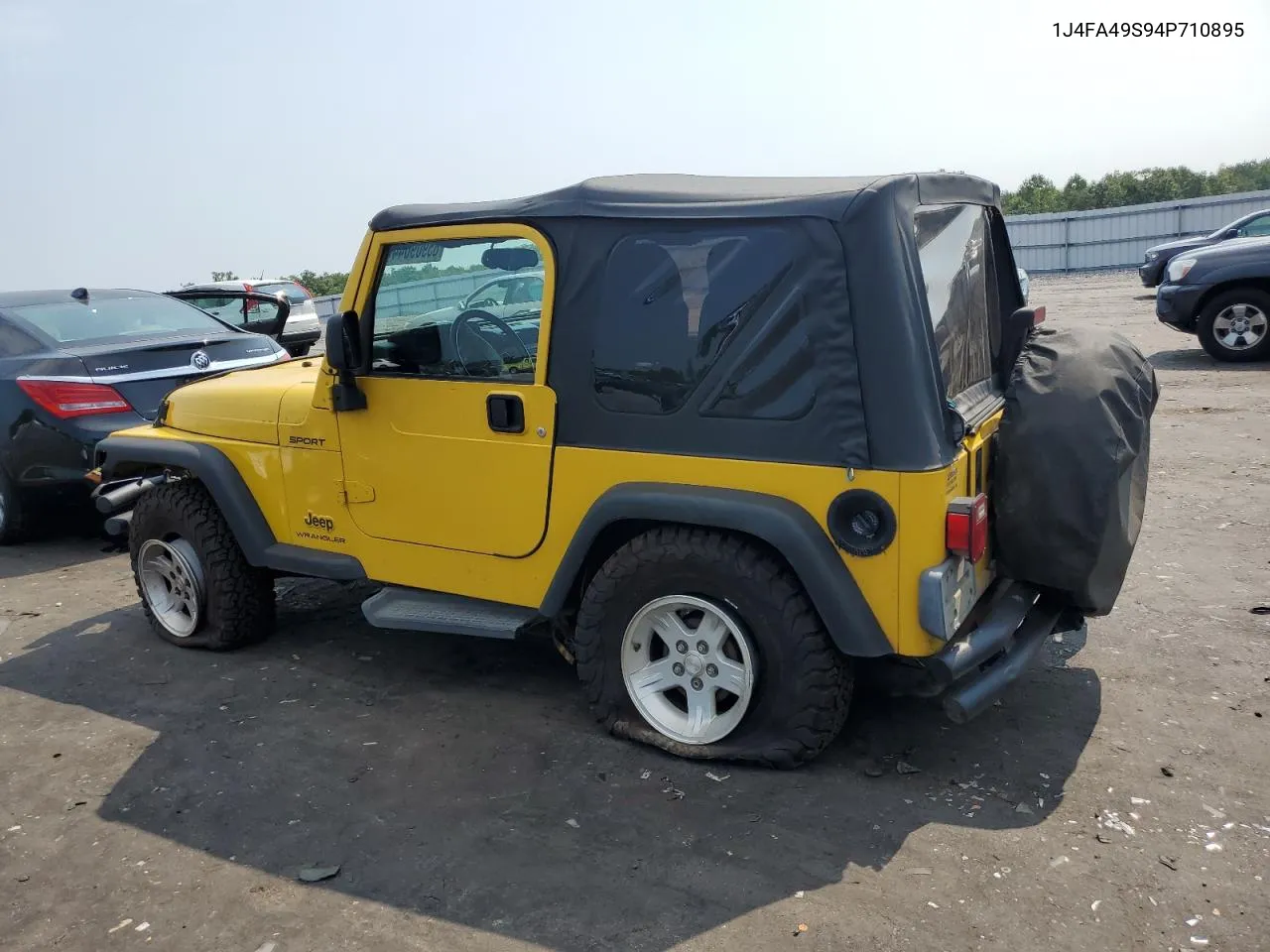 2004 Jeep Wrangler / Tj Sport VIN: 1J4FA49S94P710895 Lot: 65909044