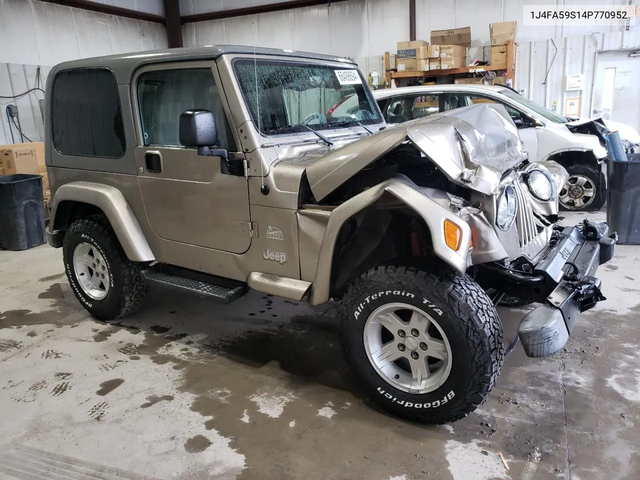 2004 Jeep Wrangler / Tj Sahara VIN: 1J4FA59S14P770952 Lot: 66498694