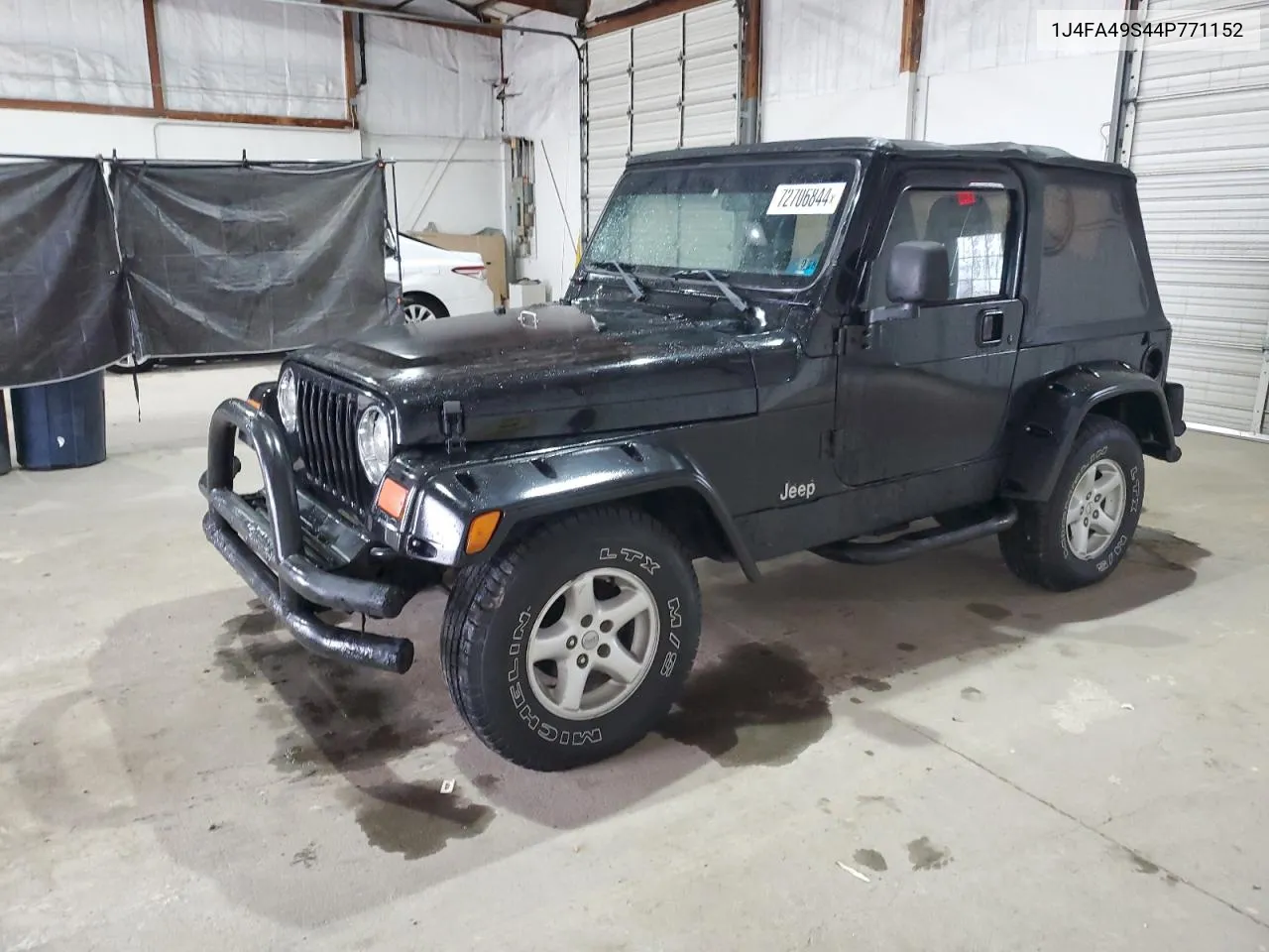 2004 Jeep Wrangler / Tj Sport VIN: 1J4FA49S44P771152 Lot: 72706844