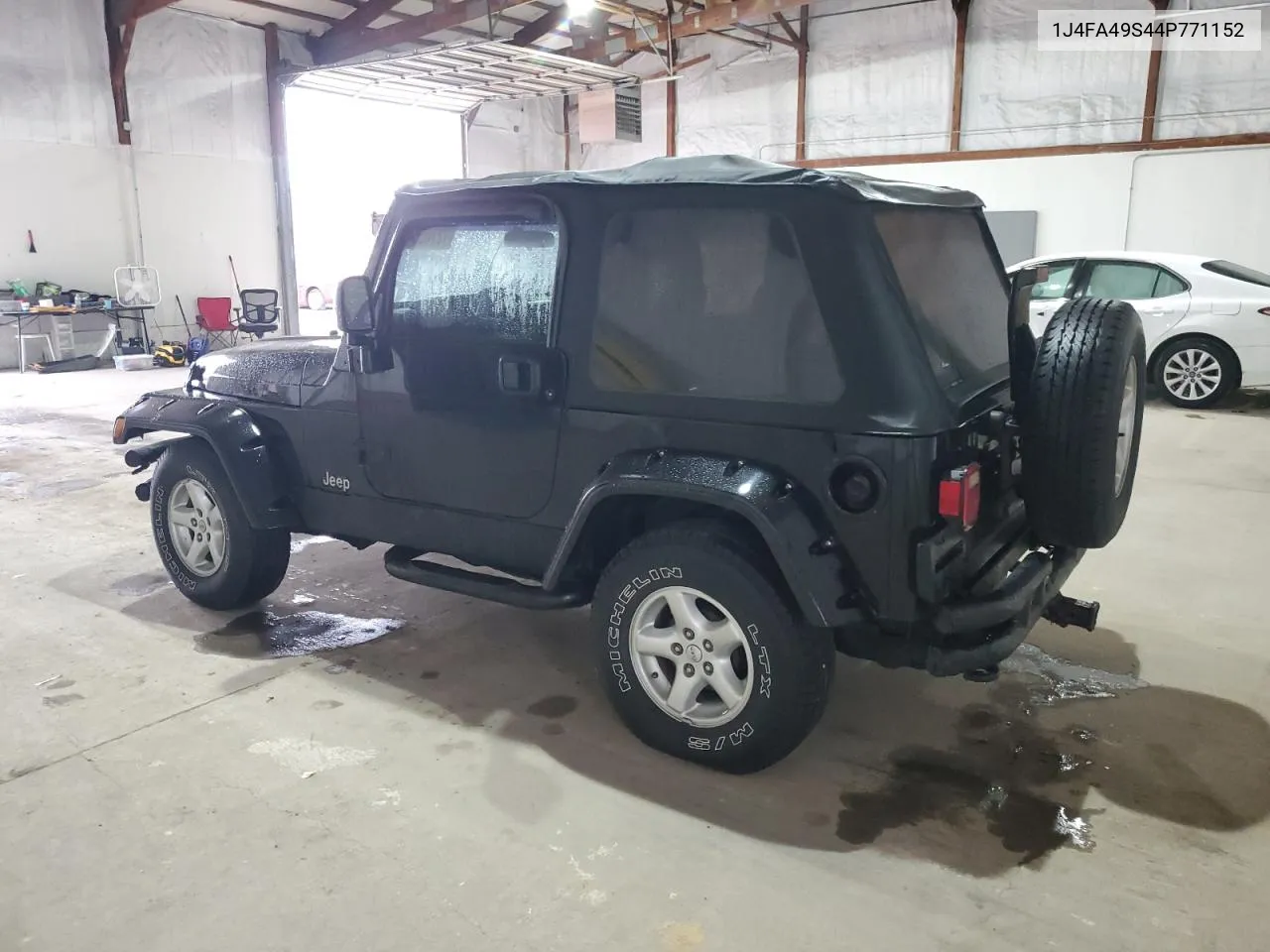 2004 Jeep Wrangler / Tj Sport VIN: 1J4FA49S44P771152 Lot: 72706844