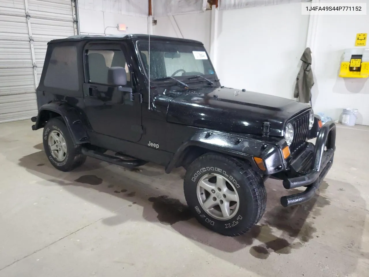 2004 Jeep Wrangler / Tj Sport VIN: 1J4FA49S44P771152 Lot: 72706844