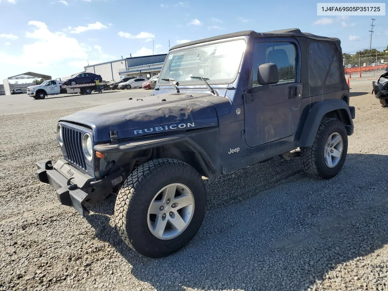 2005 Jeep Wrangler / Tj Rubicon VIN: 1J4FA69S05P351725 Lot: 71411904