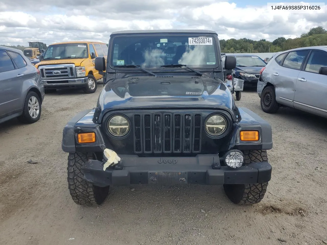 2005 Jeep Wrangler / Tj Rubicon VIN: 1J4FA69S85P316026 Lot: 74203074