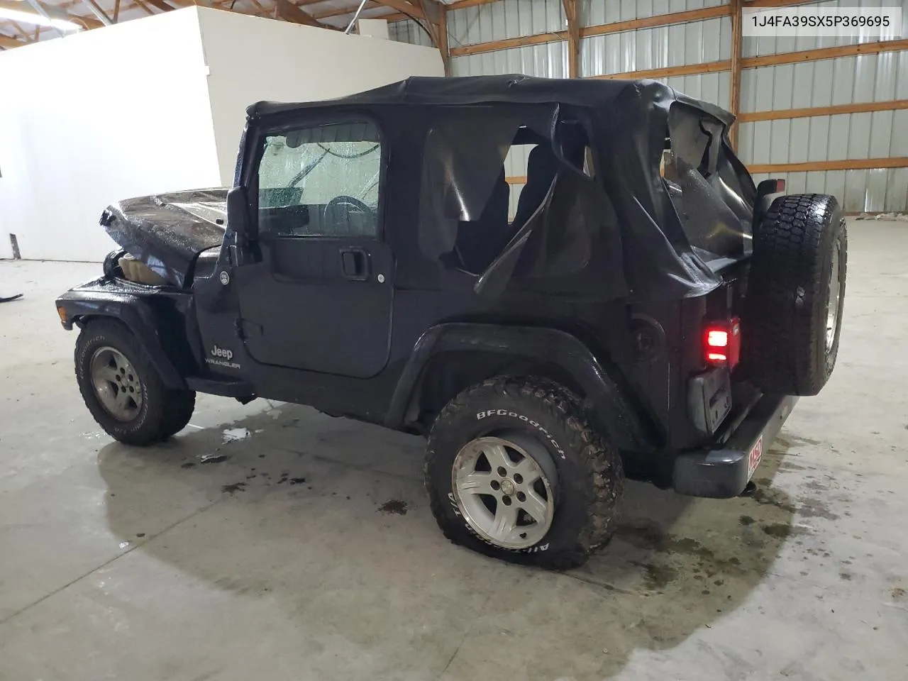 2005 Jeep Wrangler X VIN: 1J4FA39SX5P369695 Lot: 79696874