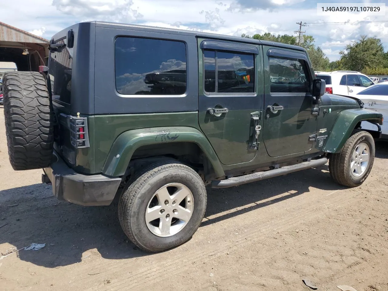 1J4GA59197L107829 2007 Jeep Wrangler Sahara