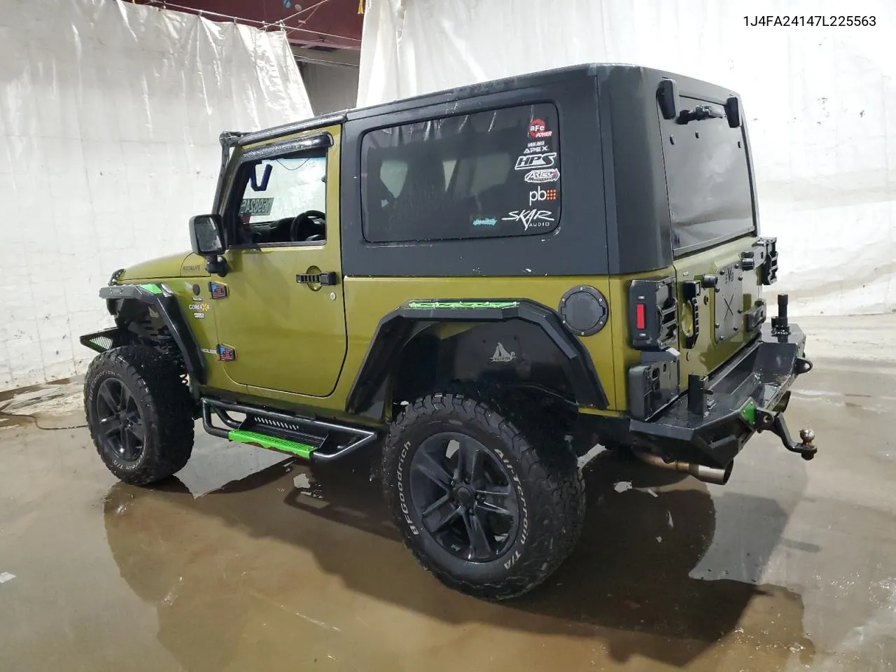 2007 Jeep Wrangler X VIN: 1J4FA24147L225563 Lot: 69824604