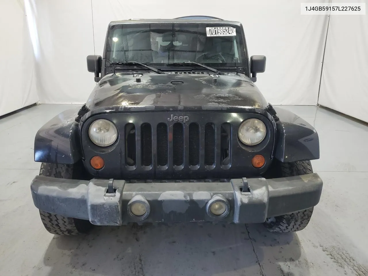 2007 Jeep Wrangler Sahara VIN: 1J4GB59157L227625 Lot: 70198524