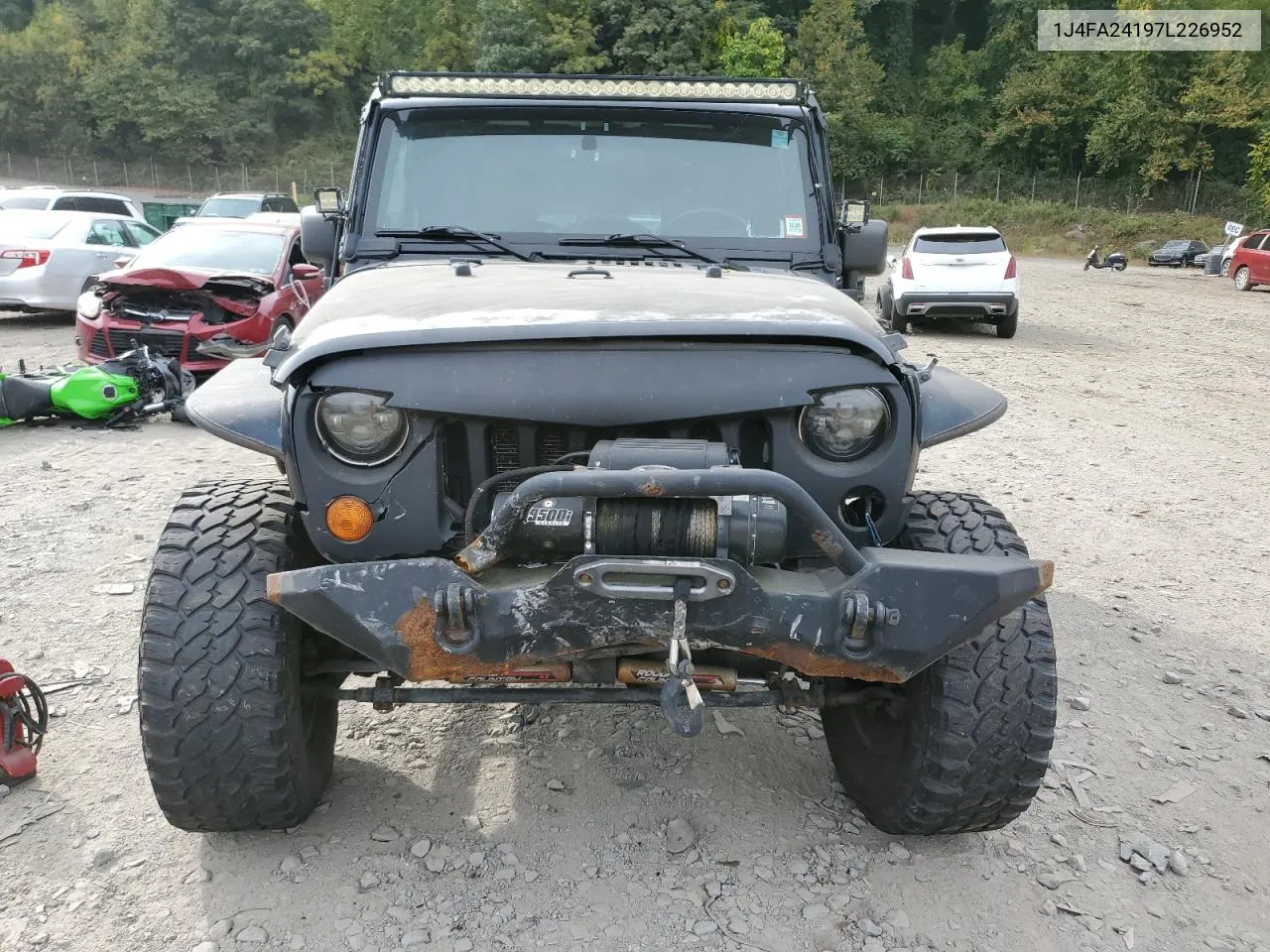 2007 Jeep Wrangler X VIN: 1J4FA24197L226952 Lot: 72152594