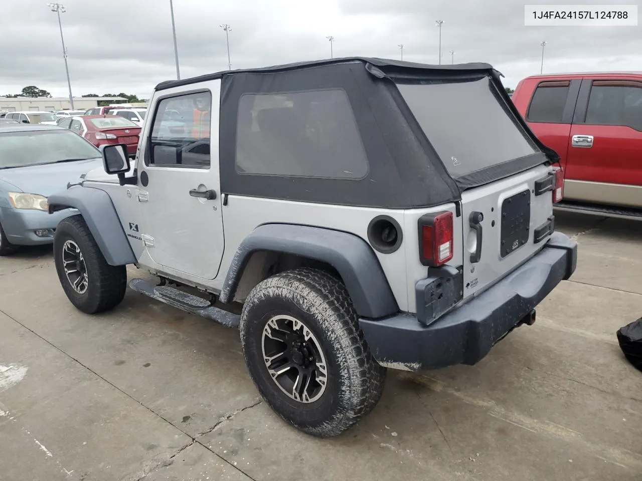 2007 Jeep Wrangler X VIN: 1J4FA24157L124788 Lot: 74243194