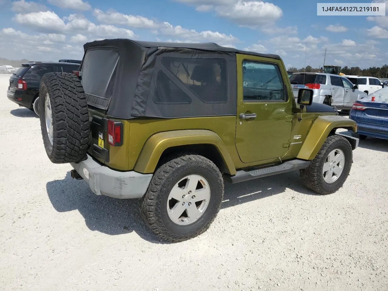 2007 Jeep Wrangler Sahara VIN: 1J4FA54127L219181 Lot: 76292434