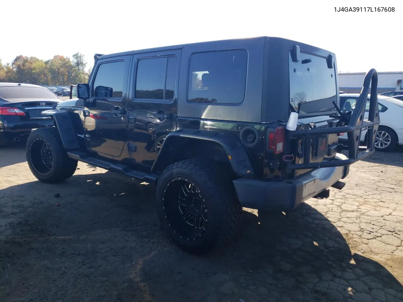 2007 Jeep Wrangler X VIN: 1J4GA39117L167608 Lot: 76709334