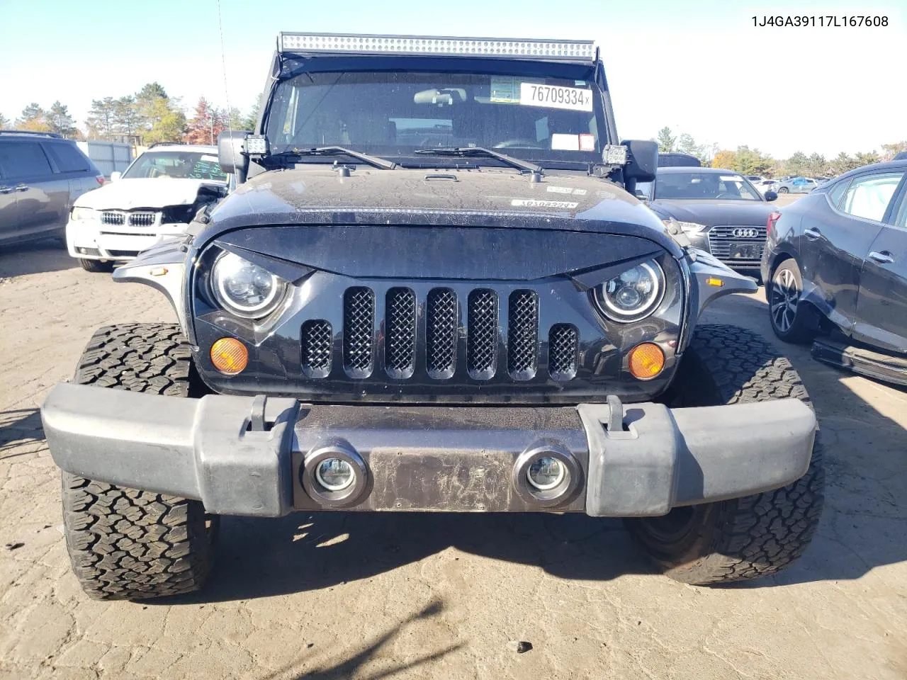 2007 Jeep Wrangler X VIN: 1J4GA39117L167608 Lot: 76709334