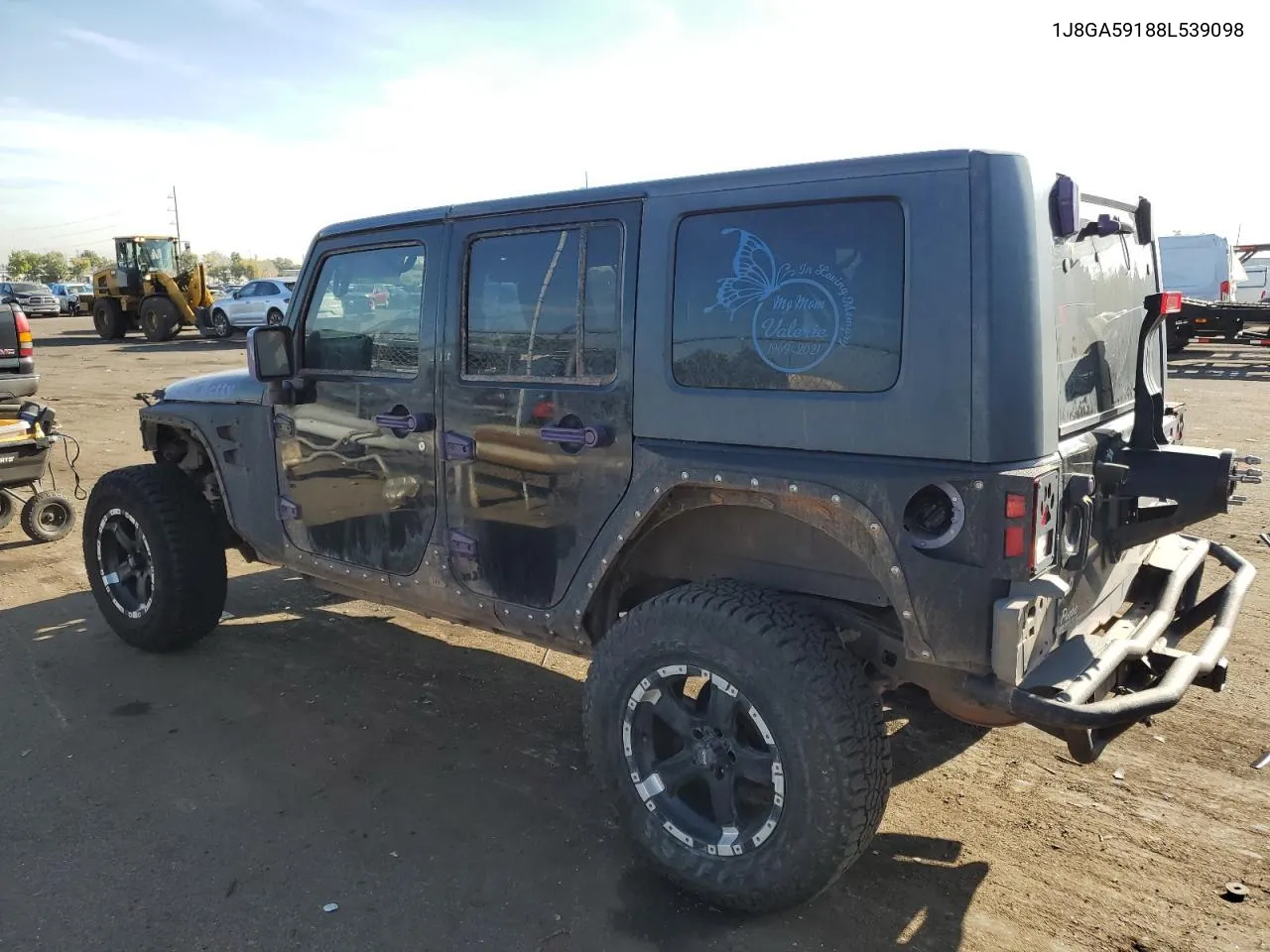 1J8GA59188L539098 2008 Jeep Wrangler Unlimited Sahara