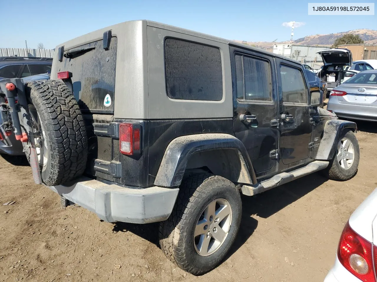 2008 Jeep Wrangler Unlimited Sahara VIN: 1J8GA59198L572045 Lot: 72466334