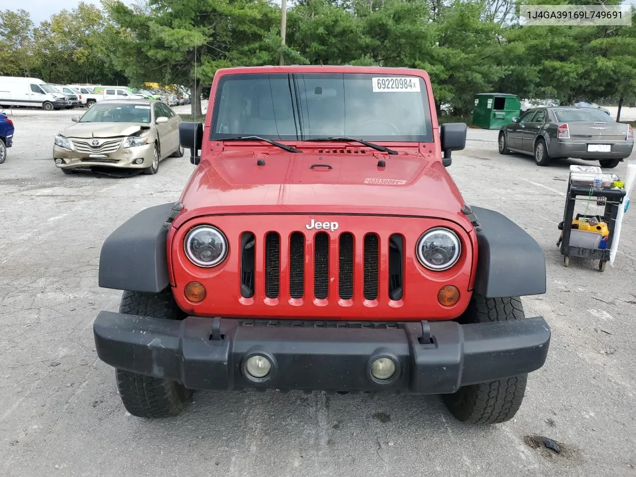 1J4GA39169L749691 2009 Jeep Wrangler Unlimited X