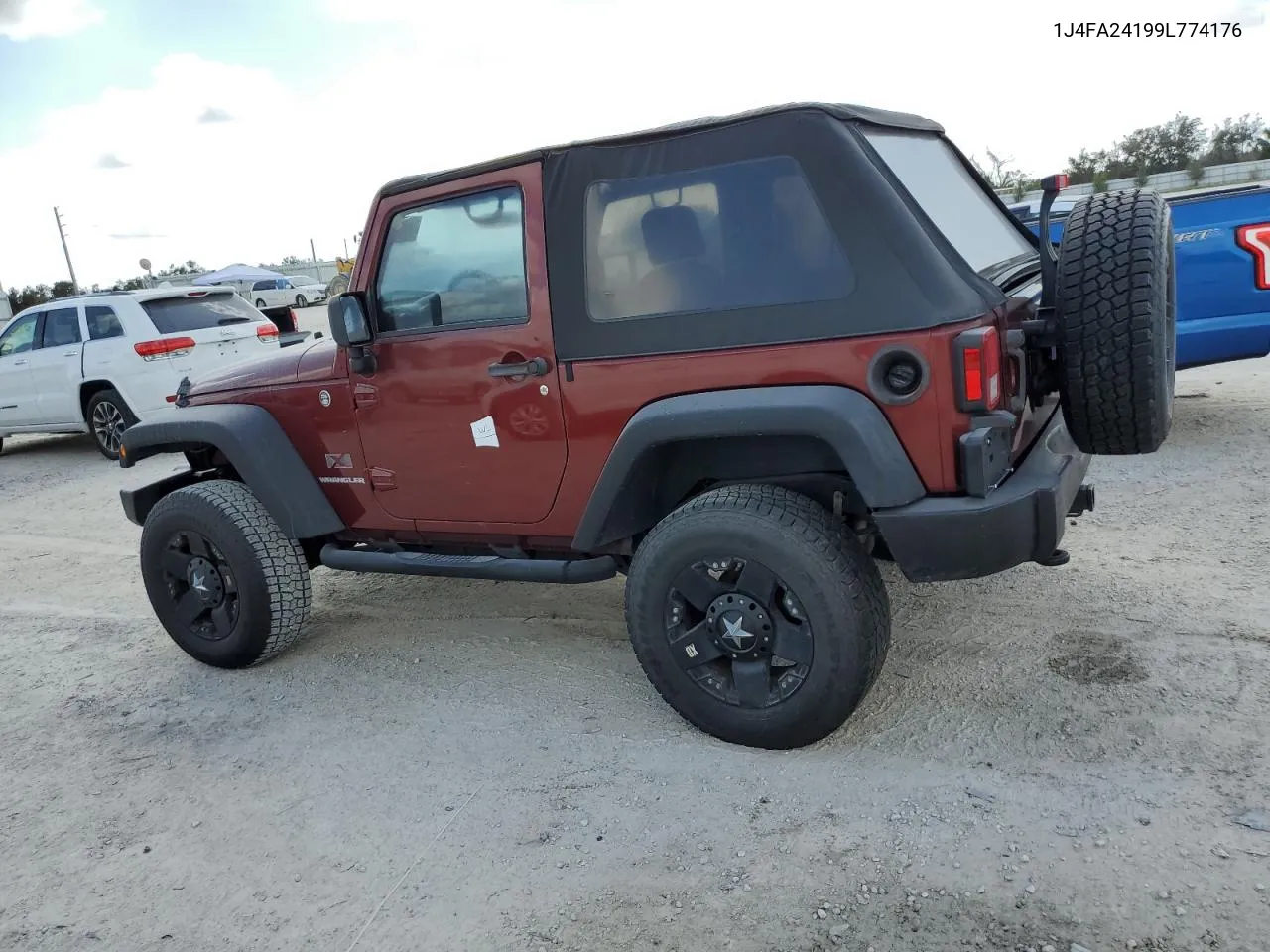 2009 Jeep Wrangler X VIN: 1J4FA24199L774176 Lot: 75065884