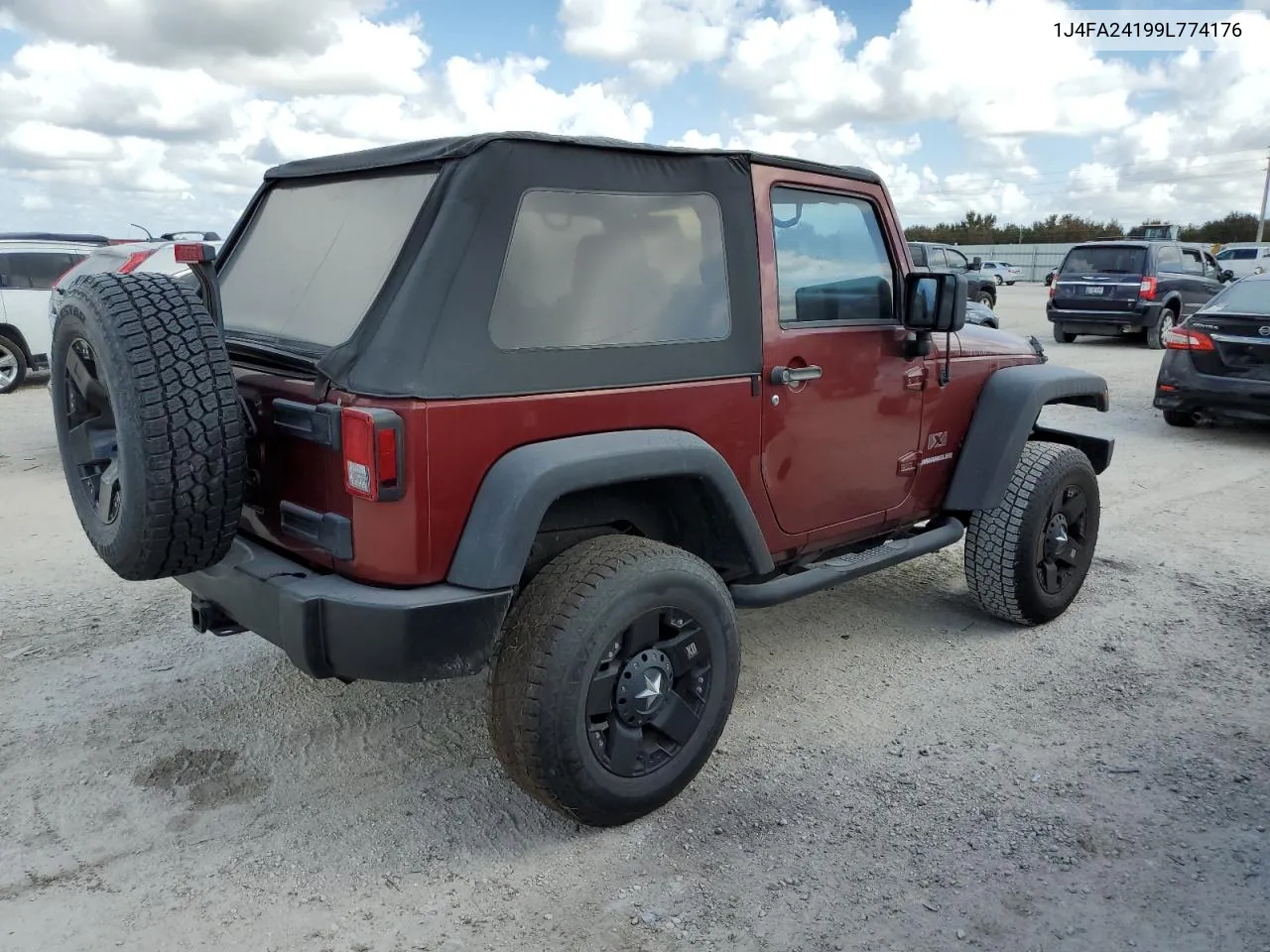 2009 Jeep Wrangler X VIN: 1J4FA24199L774176 Lot: 75065884