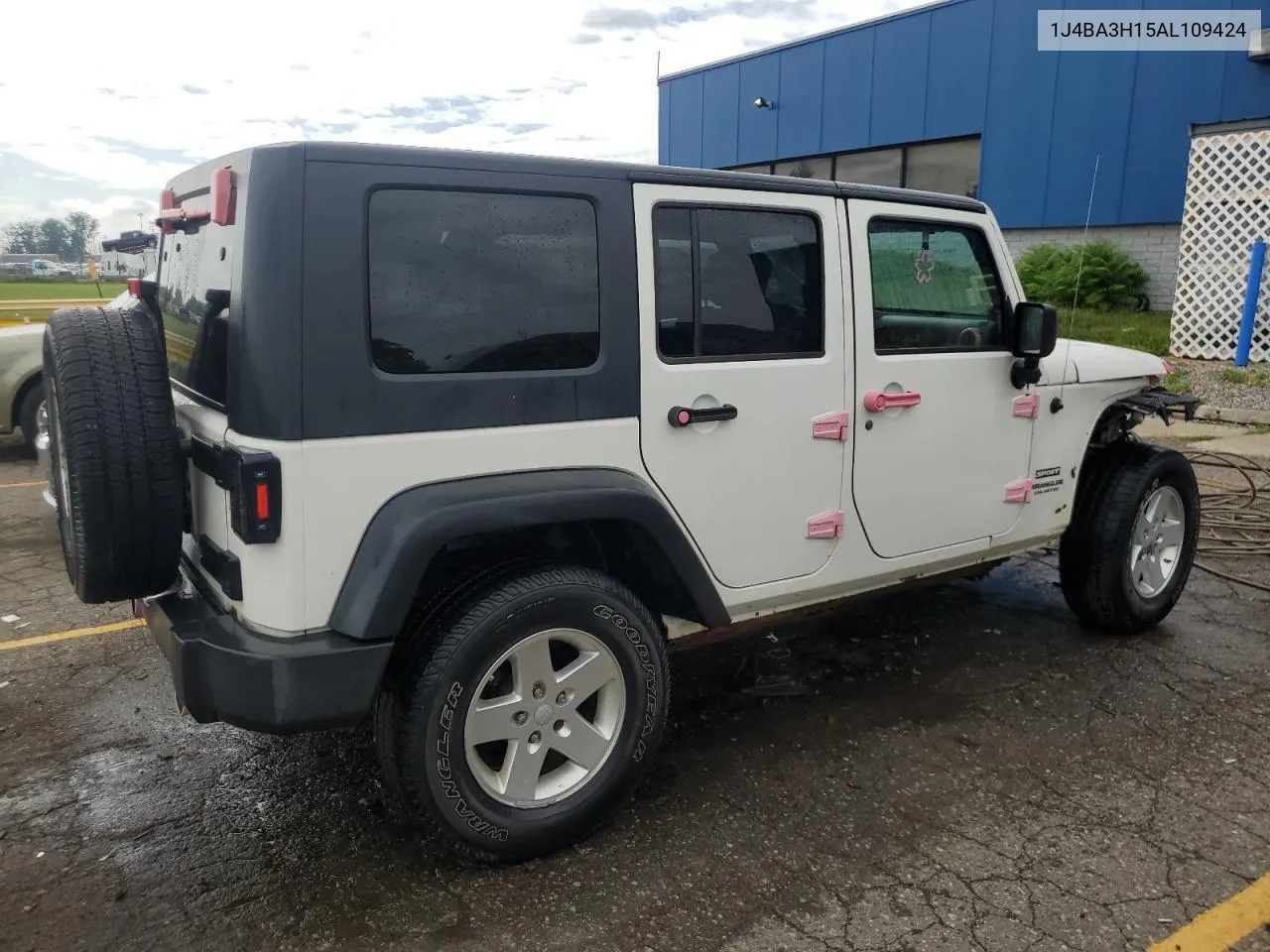 2010 Jeep Wrangler Unlimited Sport VIN: 1J4BA3H15AL109424 Lot: 66757304