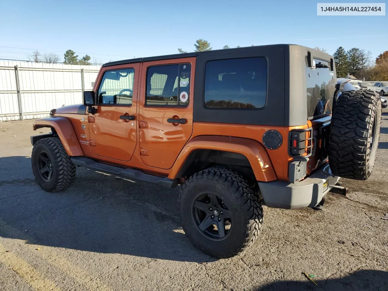 2010 Jeep Wrangler Unlimited Sahara VIN: 1J4HA5H14AL227454 Lot: 76883684