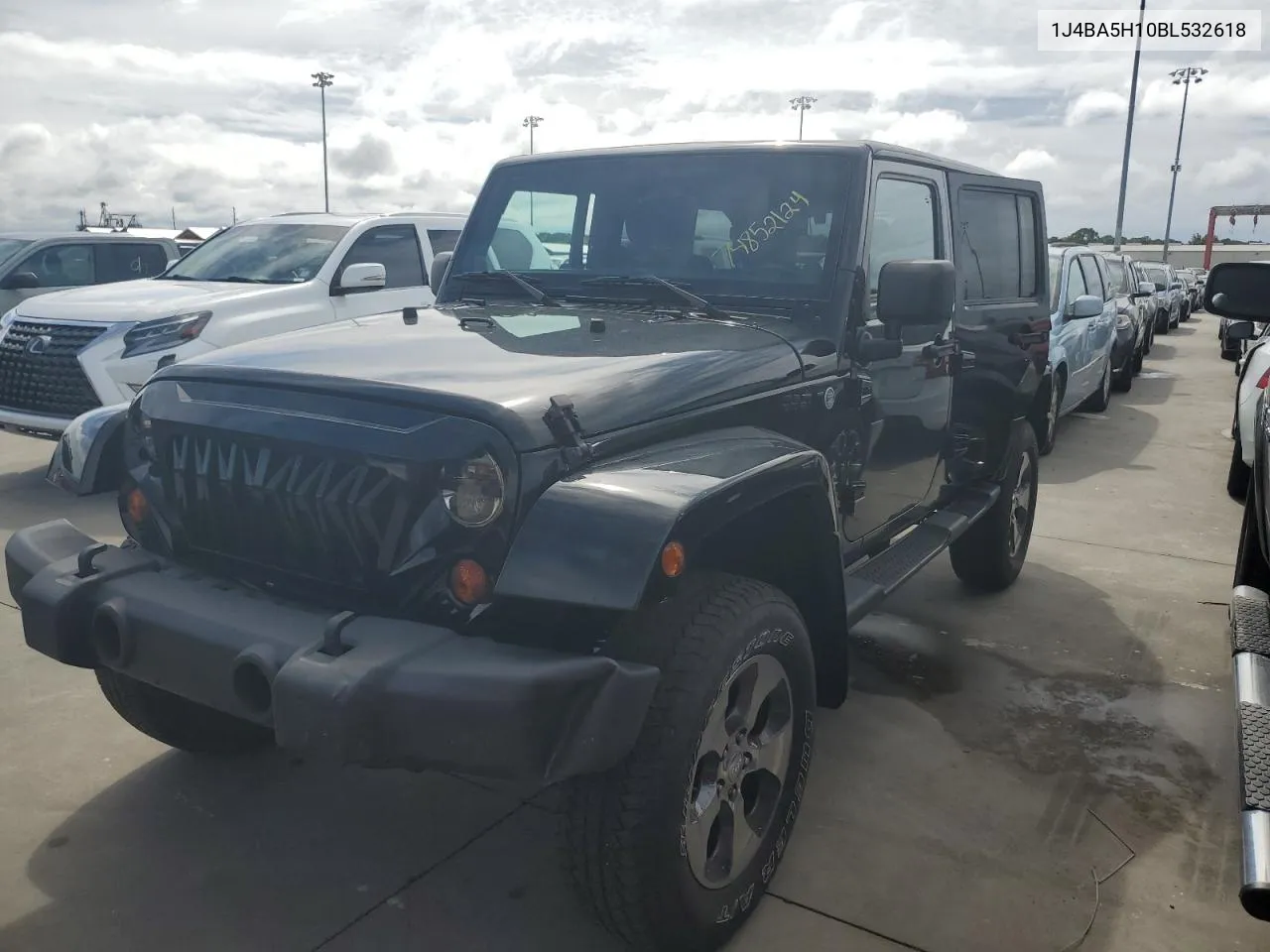 2011 Jeep Wrangler Unlimited Sahara VIN: 1J4BA5H10BL532618 Lot: 74852124