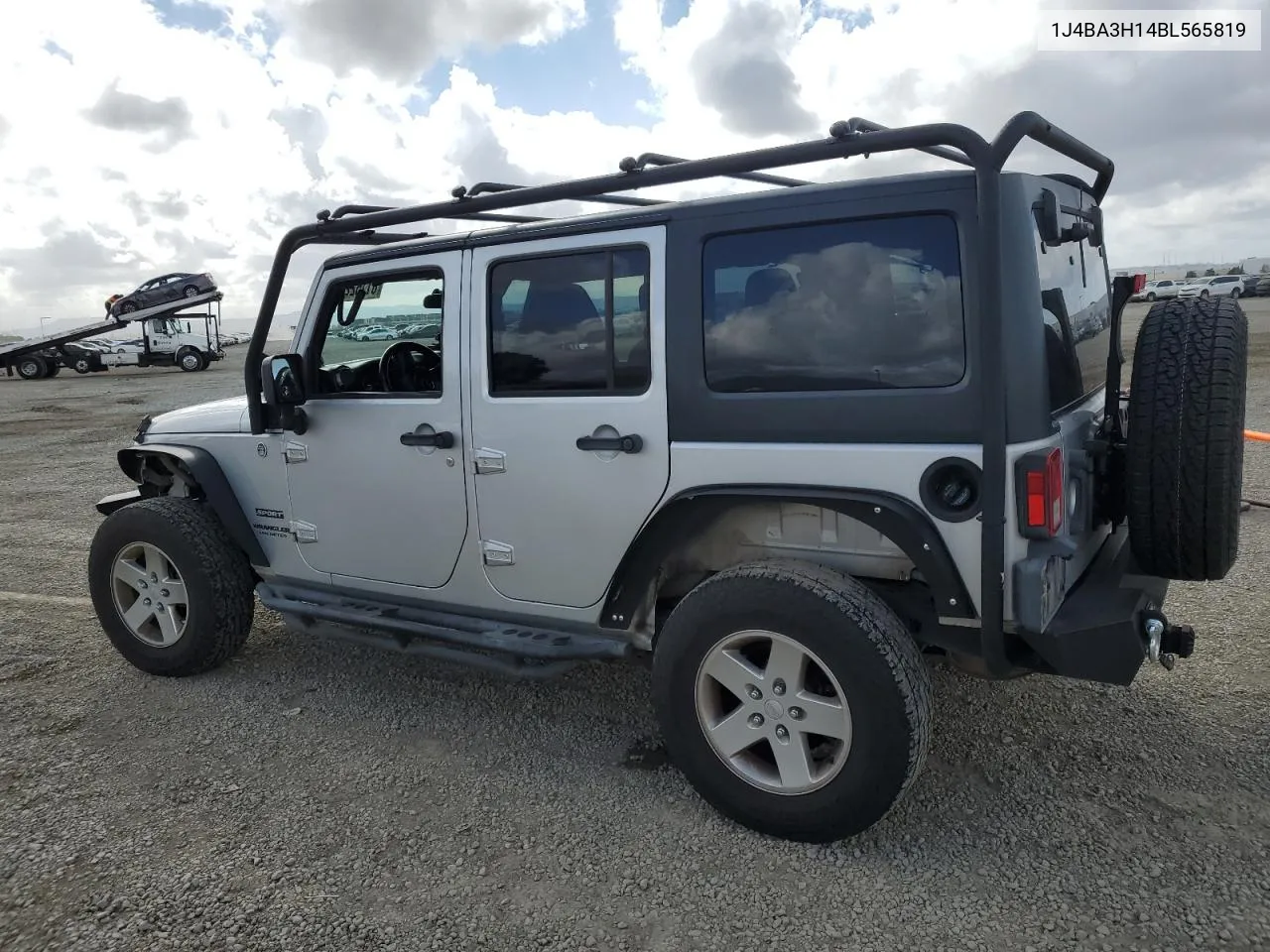 2011 Jeep Wrangler Unlimited Sport VIN: 1J4BA3H14BL565819 Lot: 81152244