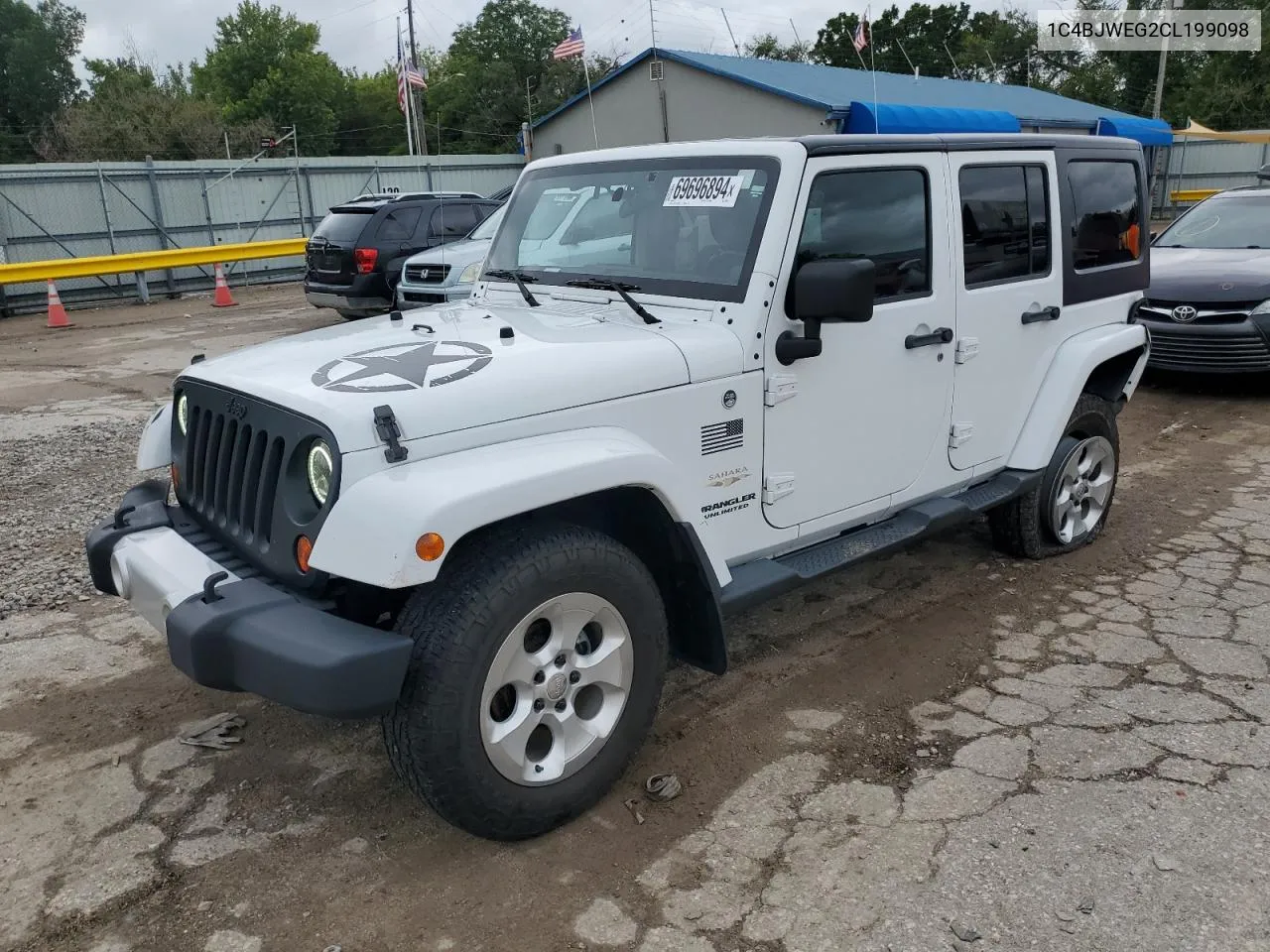 1C4BJWEG2CL199098 2012 Jeep Wrangler Unlimited Sahara