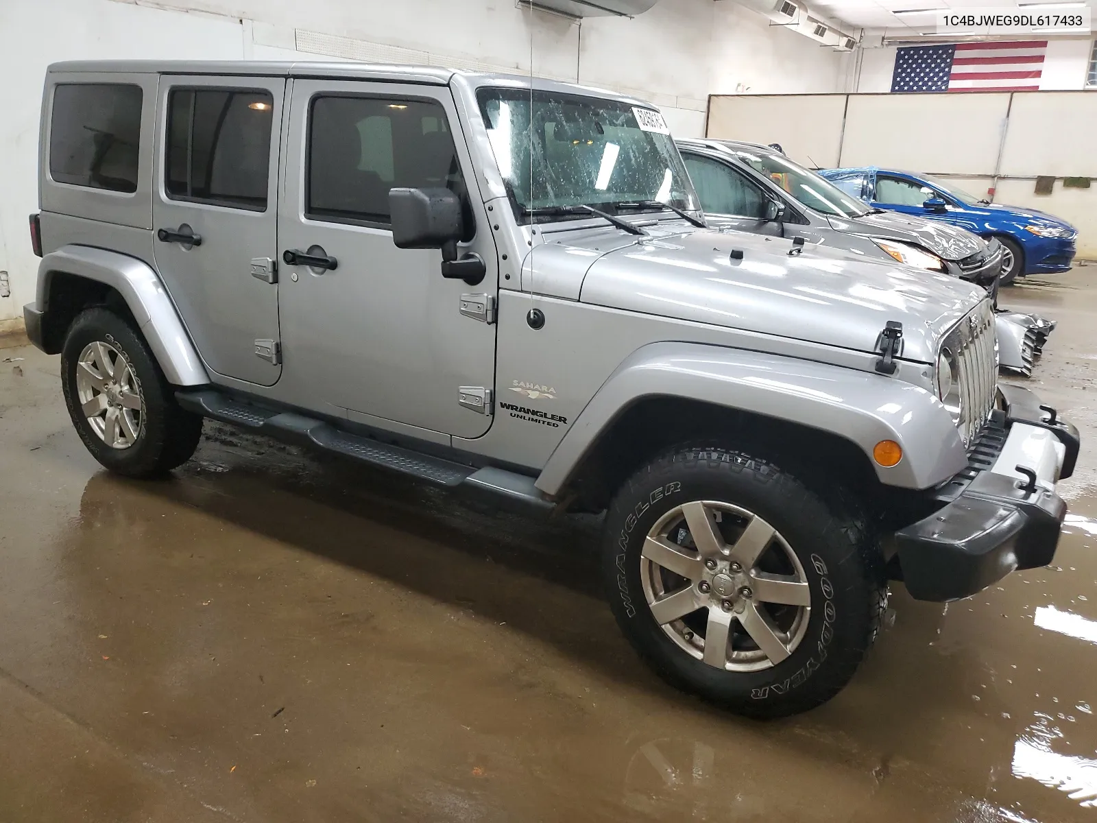 1C4BJWEG9DL617433 2013 Jeep Wrangler Unlimited Sahara