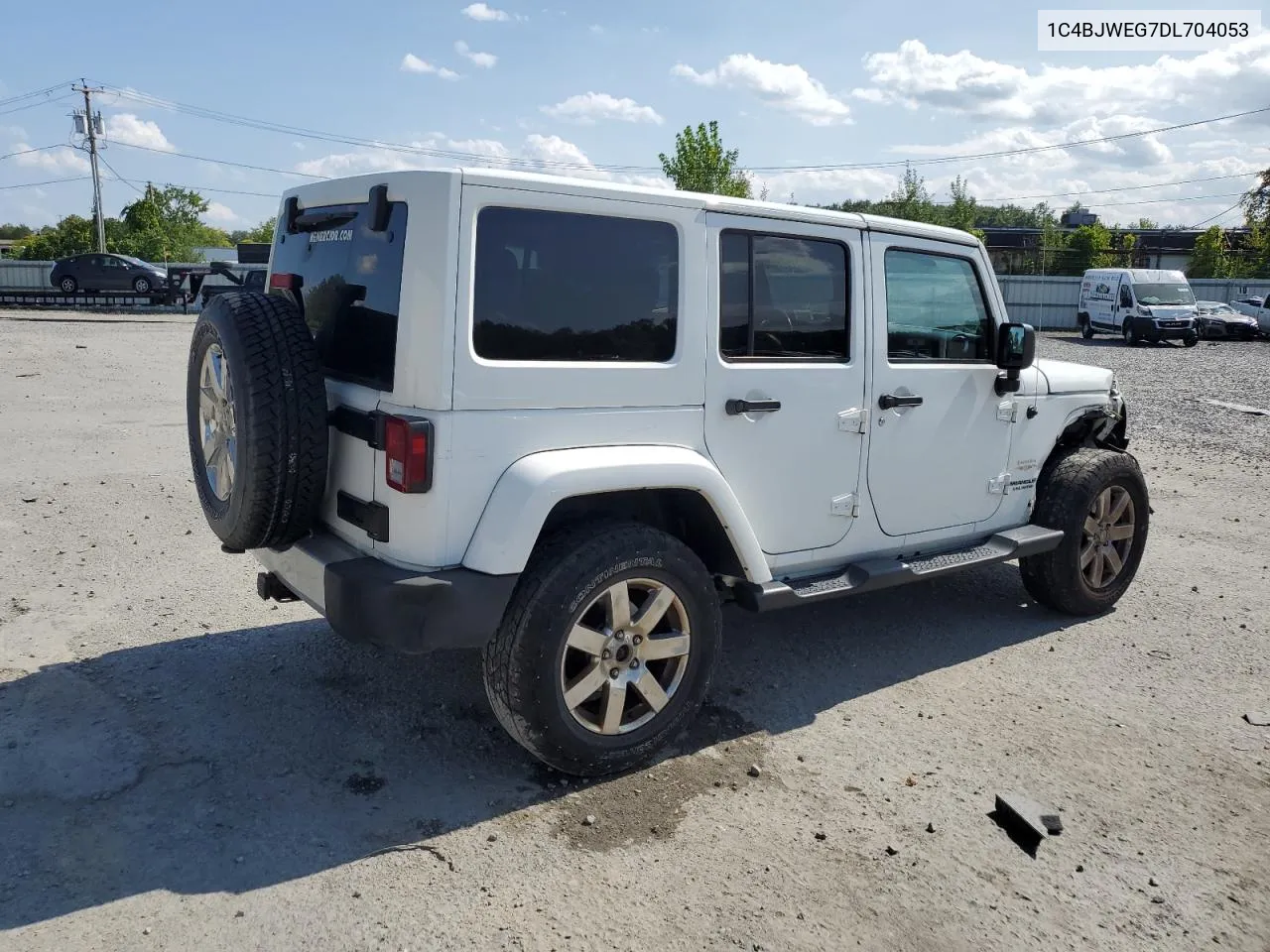 1C4BJWEG7DL704053 2013 Jeep Wrangler Unlimited Sahara