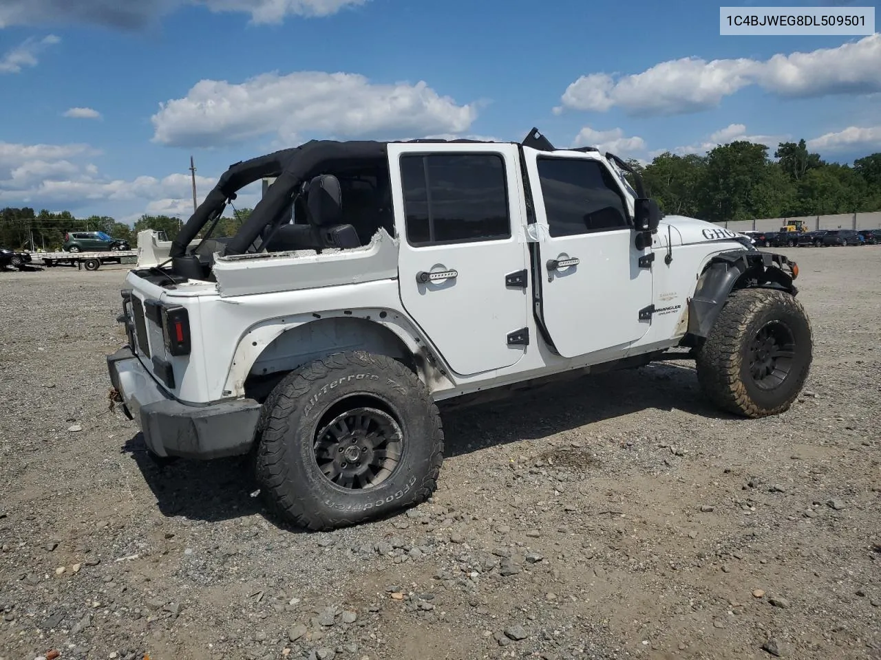 1C4BJWEG8DL509501 2013 Jeep Wrangler Unlimited Sahara