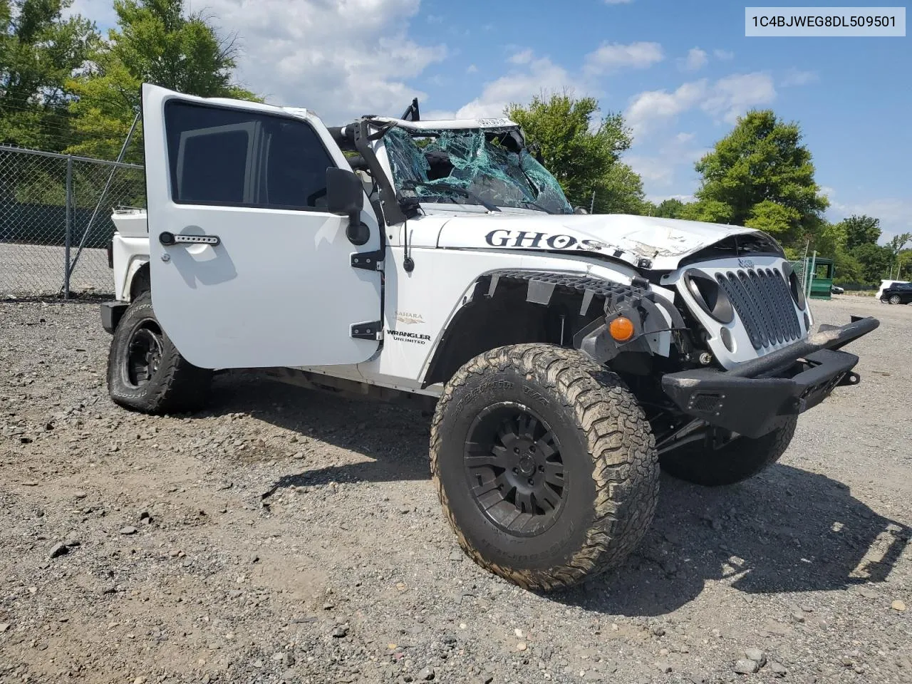 1C4BJWEG8DL509501 2013 Jeep Wrangler Unlimited Sahara