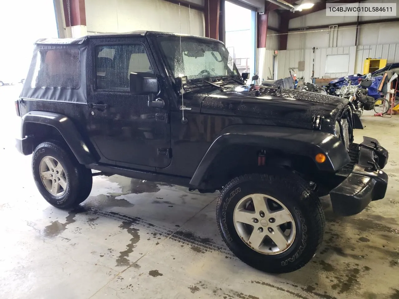 1C4BJWCG1DL584611 2013 Jeep Wrangler Rubicon