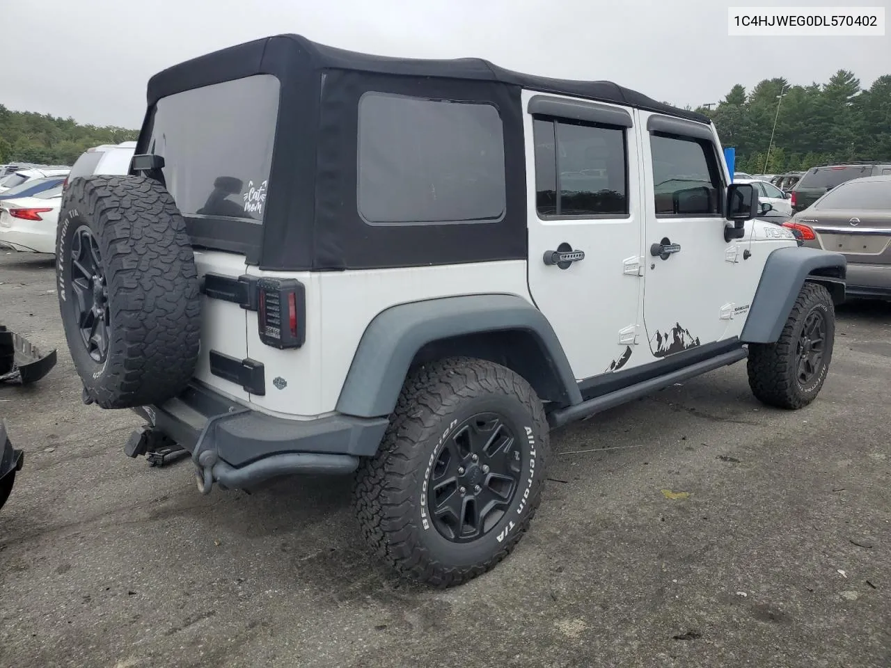 2013 Jeep Wrangler Unlimited Sahara VIN: 1C4HJWEG0DL570402 Lot: 72518334