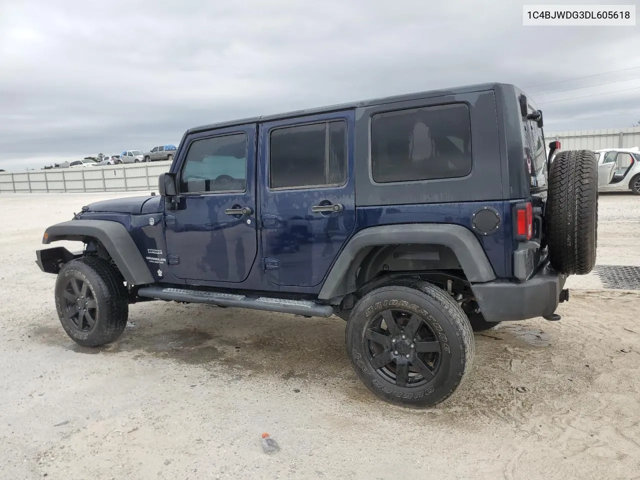 2013 Jeep Wrangler Unlimited Sport VIN: 1C4BJWDG3DL605618 Lot: 75000354