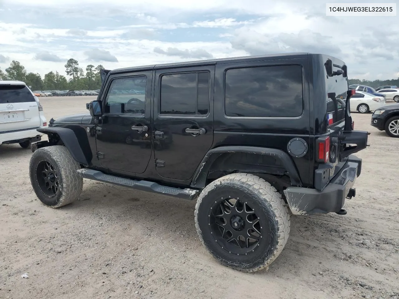 1C4HJWEG3EL322615 2014 Jeep Wrangler Unlimited Sahara