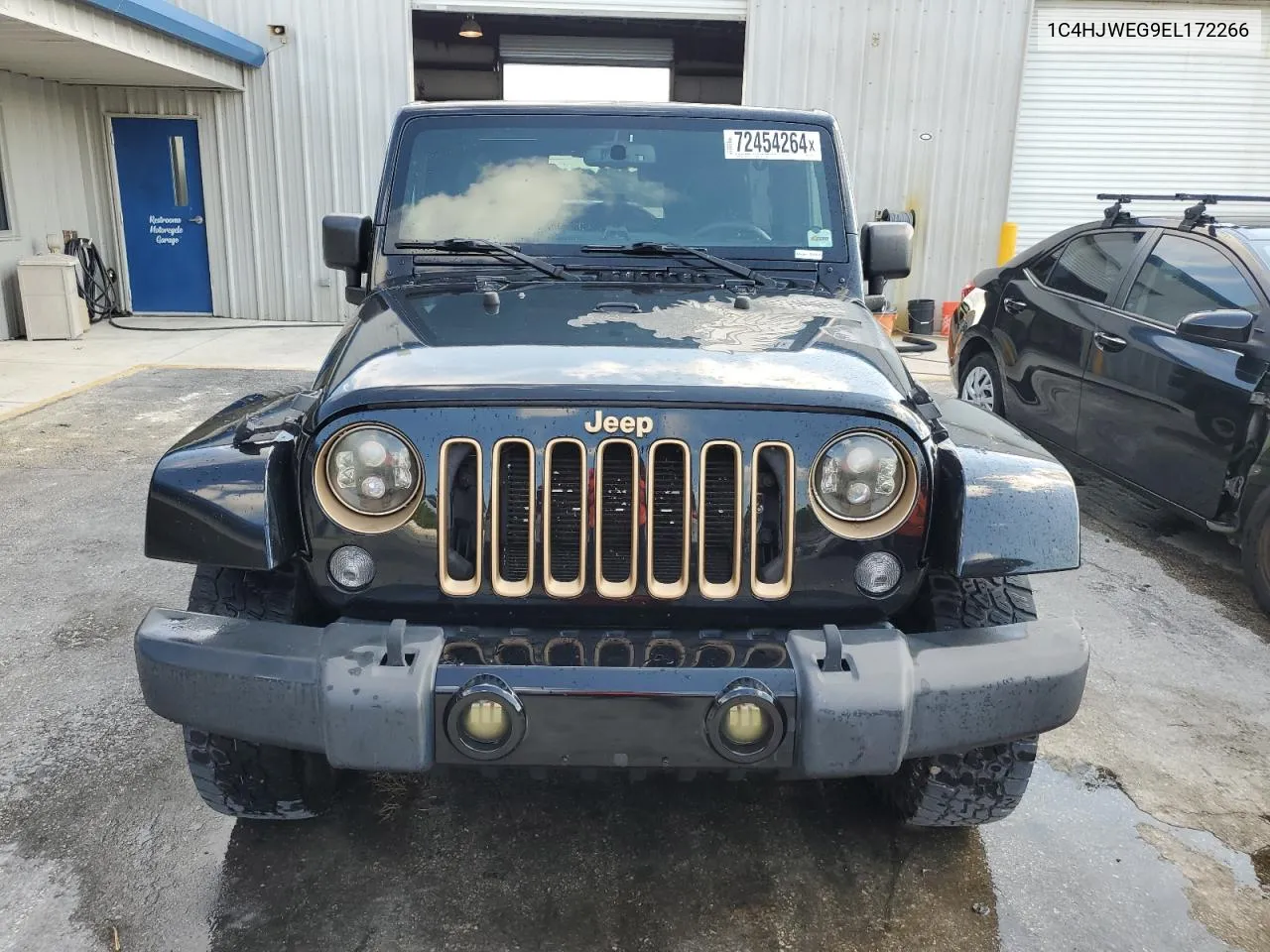 1C4HJWEG9EL172266 2014 Jeep Wrangler Unlimited Sahara