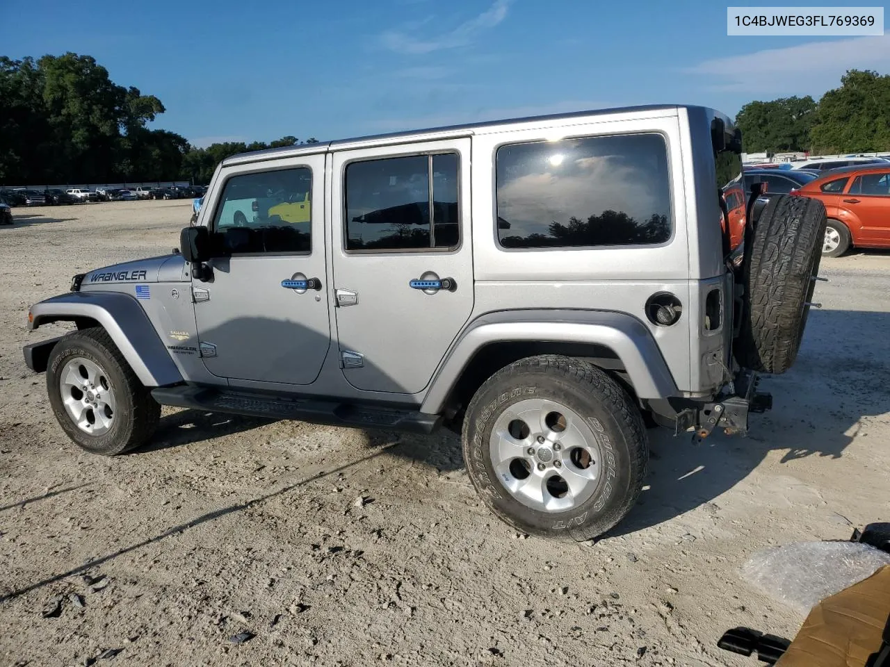 1C4BJWEG3FL769369 2015 Jeep Wrangler Unlimited Sahara