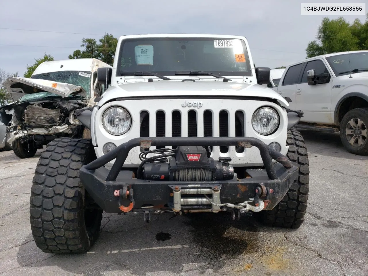 1C4BJWDG2FL658555 2015 Jeep Wrangler Unlimited Sport